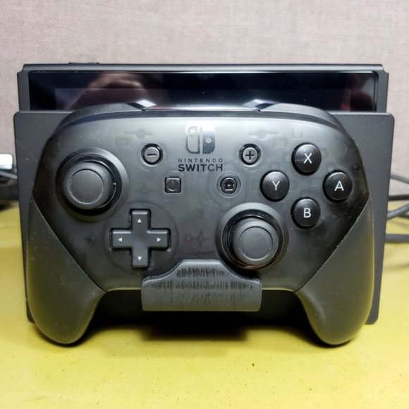 Nintendo Switch Pro Controller Wall Mount Accessory Mountable Gamepad Holder - Picture 4 of 5